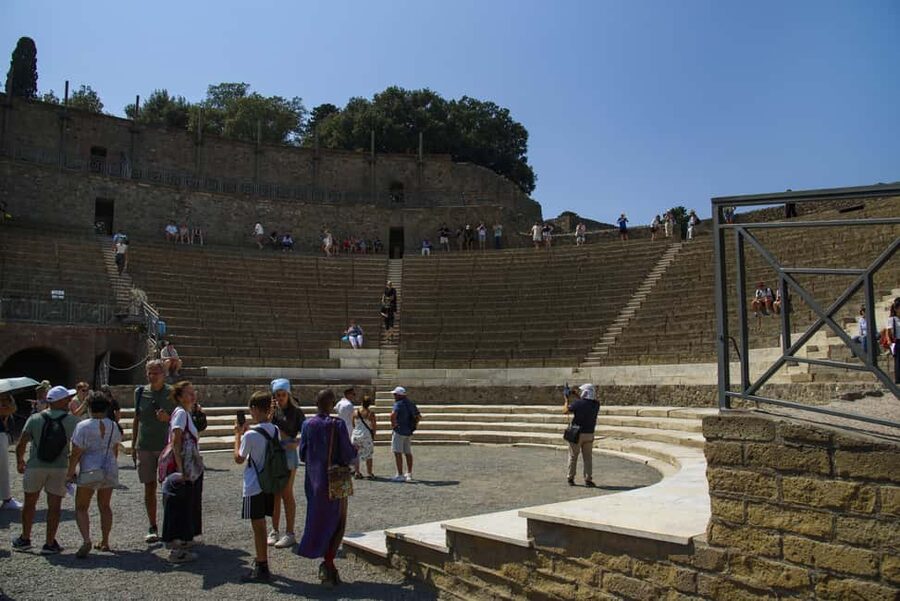 From Naples: Pompeii and Vesuvius Guided Day Trip with Lunch - Key things you will notice on this Naples Pompeii and Vesuvius trip