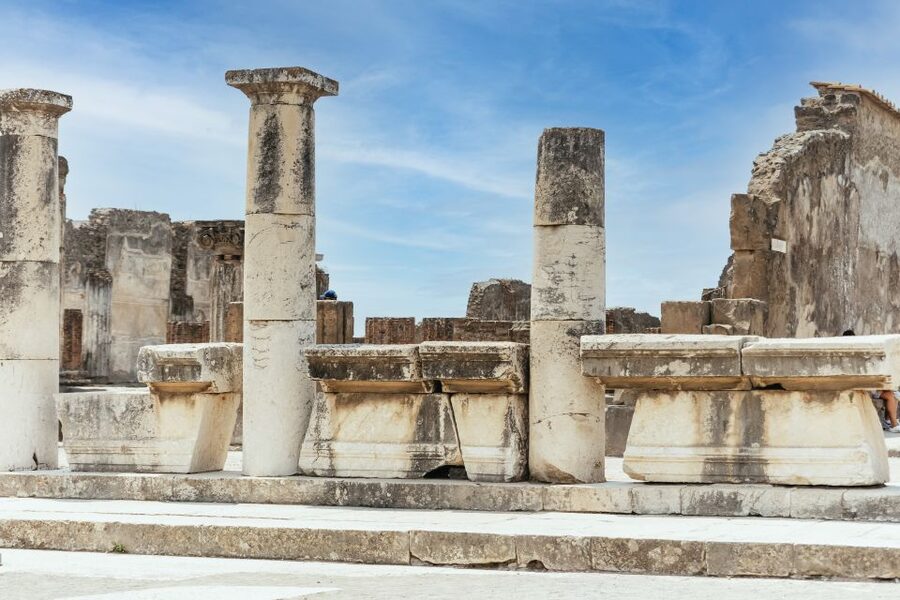 From Naples: Pompeii Ruins & Mount Vesuvius Day Tour - Why this Pompeii and Vesuvius combo feels different