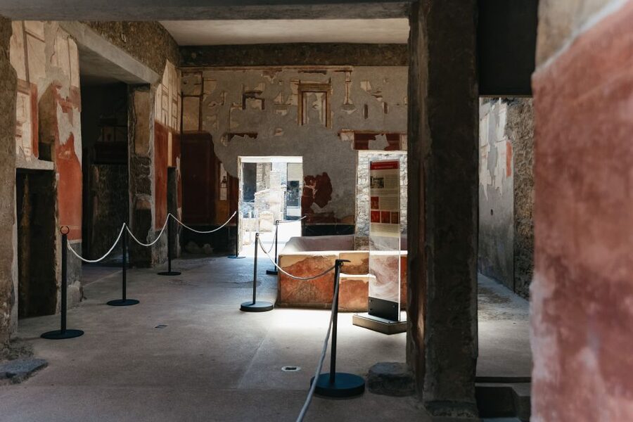 From Naples: Pompeii Ruins & Mount Vesuvius Day Tour - Lunch near Pompeii: a real reset point