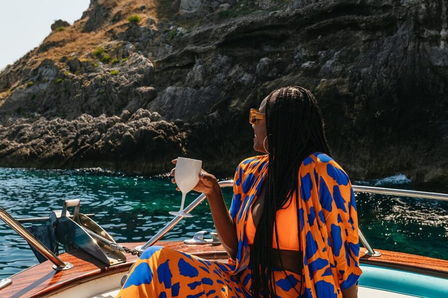 From Naples: Positano and Amalfi Boat Tour with Drinks - From Naples pickup to the port at Piano di Sorrento