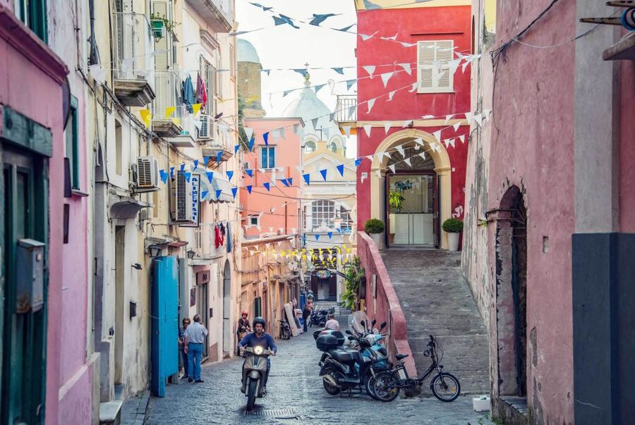 From Naples: Procida Island Day Trip with Lunch - Lunch on Procida: 3 courses with wine, plus the one timing issue to plan for