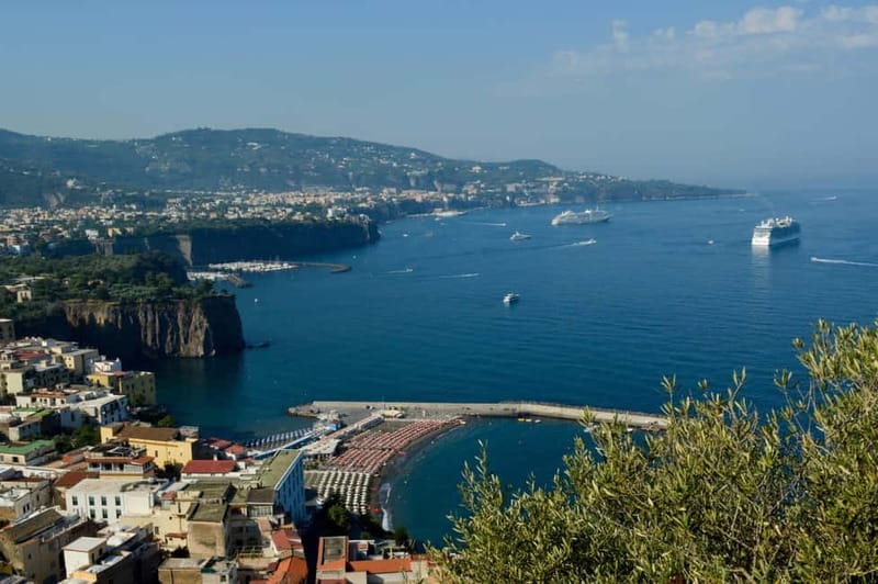 From Naples/Salerno: Pompeii, Sorrento, and Positano Tour - Sorrento: 2 hours for streets, shopping, and limoncello