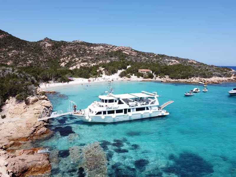 From Palau: 4 stops boat tour to La Maddalena archipelago - Getting on Lady Luna 3: Timing and First Impressions in Palau