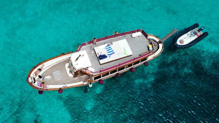 From Palau/La Maddal: Boat Tour of La Maddalena Archipelago - Cala Connari at Spargi: your main swim and relax window