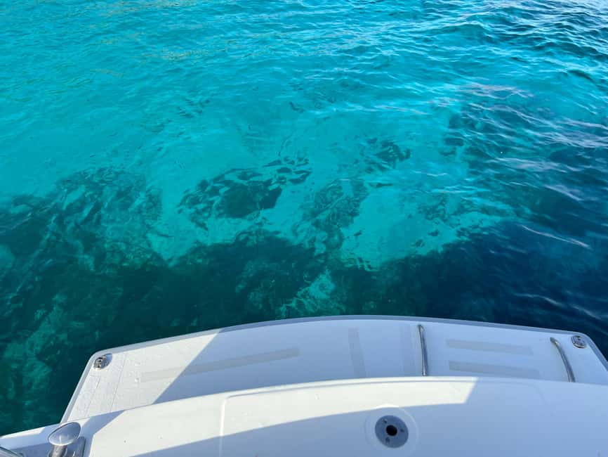From Palau/La Maddalena: All inclusive Yacht Tour - Lunch and aperitif on board, built around local flavors and seafood pasta