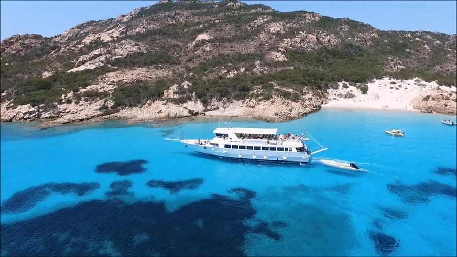 From Palau or La Maddalena: Maddalena Archipelago Boat Tour - Lunch, drinks, and the real cost math (landing fees matter)