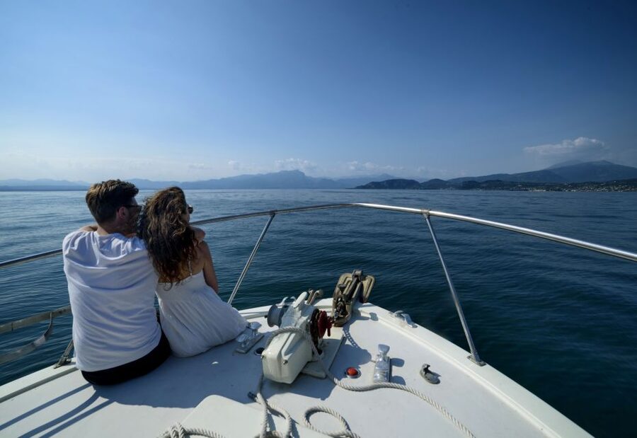 From Peschiera: Garda East Coast Cruise to Sirmione - What you get for the price, and what costs extra