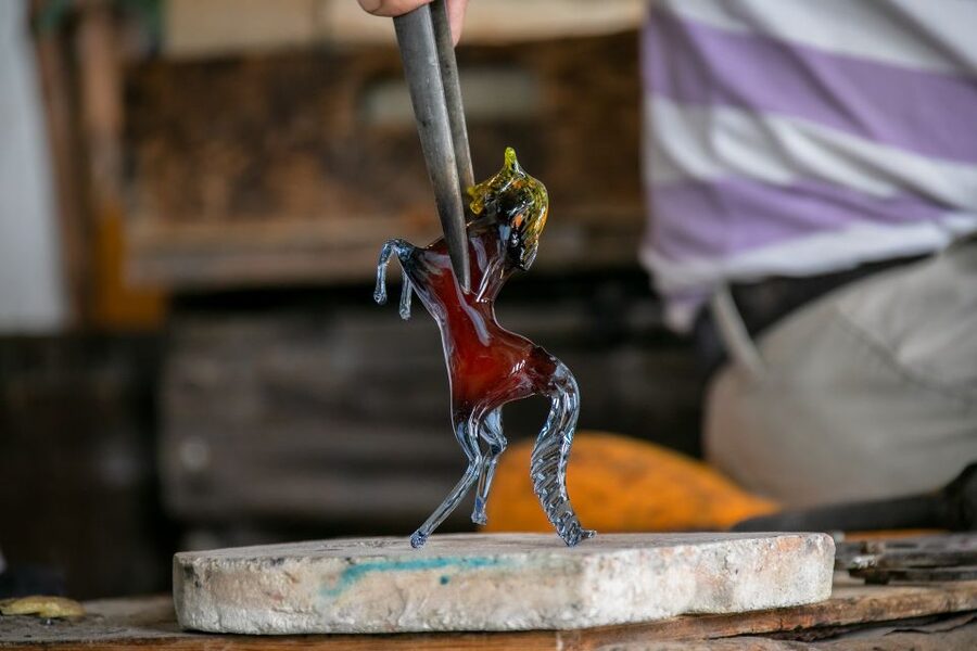 From Punta Sabbioni: Venice, Murano & Burano Guided Tour - How this Punta Sabbioni route makes Venice feel manageable