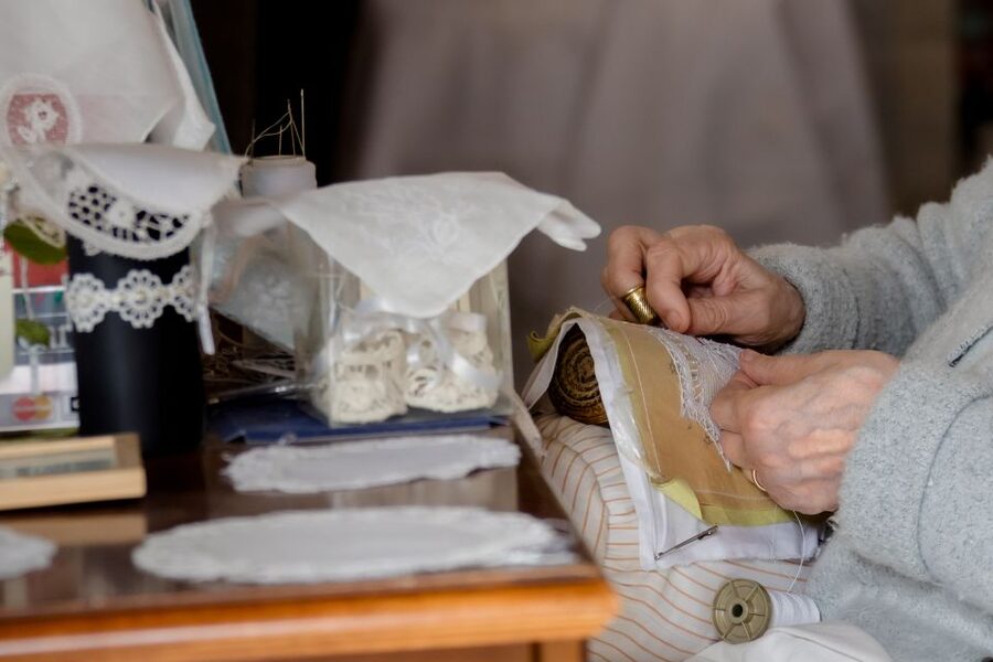 From Punta Sabbioni: Venice, Murano & Burano Guided Tour - Murano glassmaking demonstration: the part that feels most real