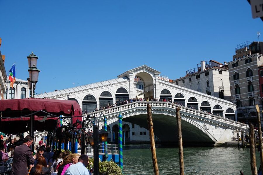 From Punta Sabbioni: Venice, Murano & Burano Guided Tour - The lagoon cruise, why it’s more than transit