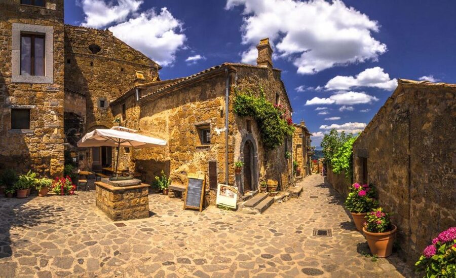 From Rome: Bagnoregio & Orvieto Day Trip with Wines & Lunch - Coach Comfort, Timing, and Keeping Your Energy for the Walking