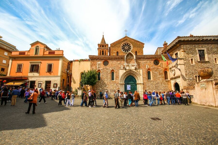 From Rome: Hadrian's Villa & Villa d'Este Day Trip & Lunch - Price and value: what you are paying for