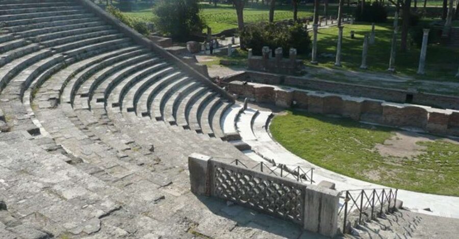 From Rome: Ostia Antica Guided Half-Day Trip by Train - Where to meet and how the train day is set up