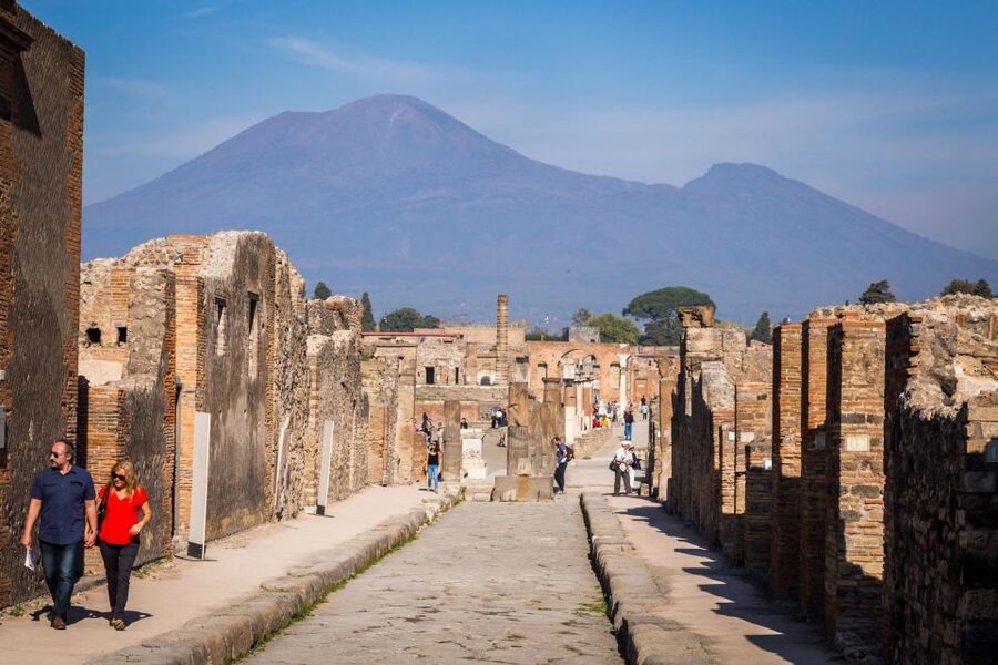 From Rome: Pompeii, Amalfi Coast, and Sorrento Day Trip - The Coach Ride: Air-Conditioned Comfort With Wi-Fi