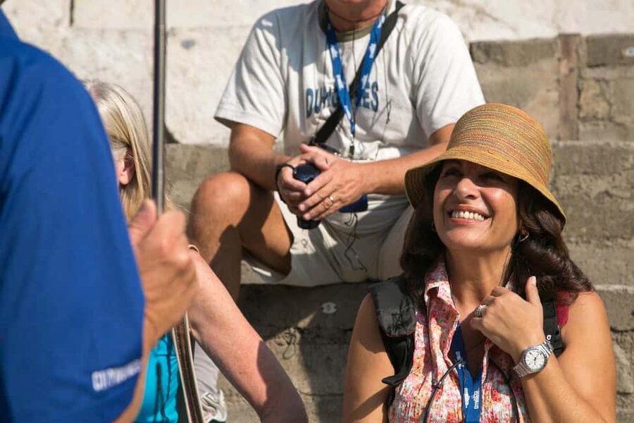 From Rome: Pompeii, Amalfi Coast, and Sorrento Day Trip - Coach Handoffs, Names, And How Guides Actually Shape The Day