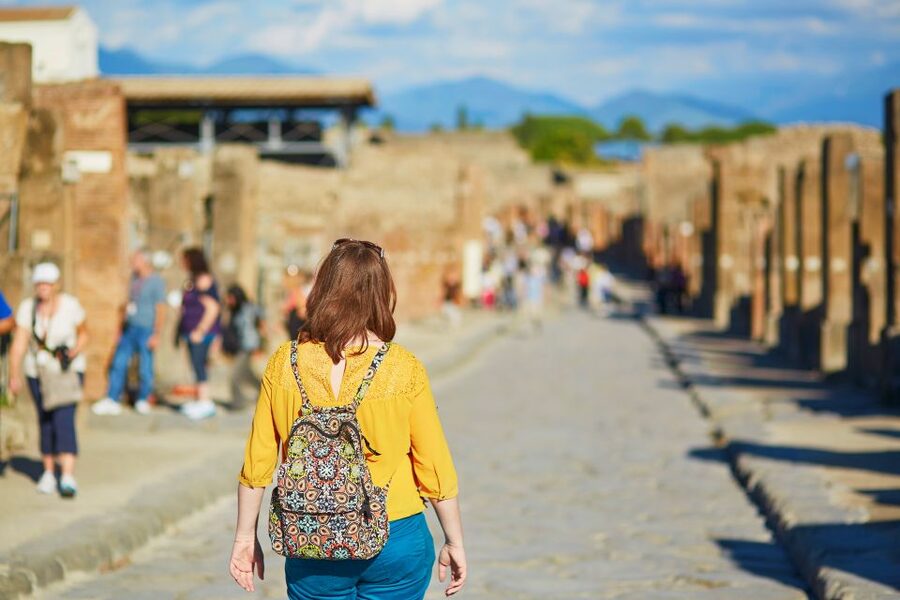 From Rome: Pompeii, Positano and Amalfi Coast Day Trip - Pompeii With a Live Guide: What You See and Why It Matters
