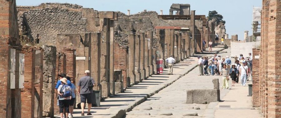 From Rome: Pompeii, Positano and Amalfi Full-Day Tour - Positano: photos, free time, and a real chance to wander