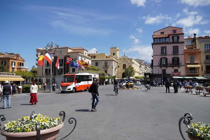 From Rome: Sorrento & Pompeii Day Trip with Guide or Ticket - Who Should Book This Tour
