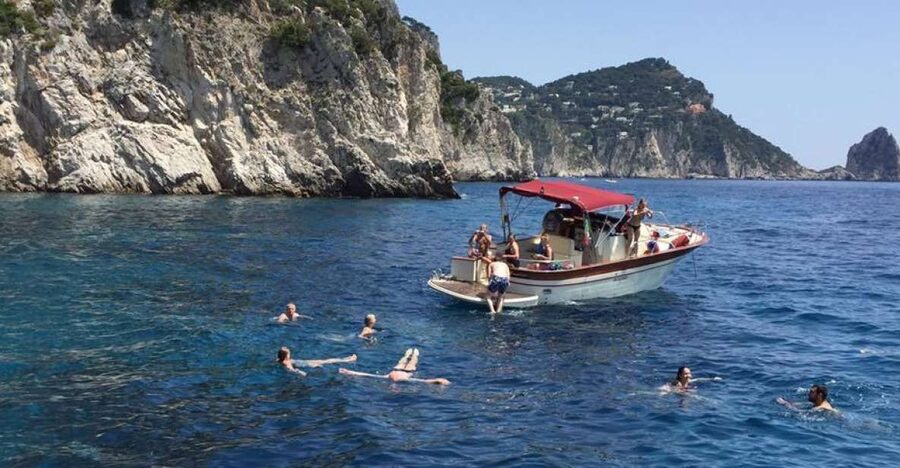 From Sorrento: Capri Guided Boat Tour - Getting to the port in Sorrento, and why the pickup matters