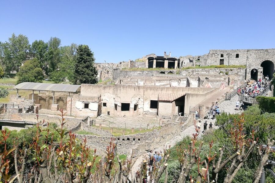 From Sorrento: Pompeii and Vesuvius Tour - Bay of Naples Views: Photos, Heat, and a Realistic Pace