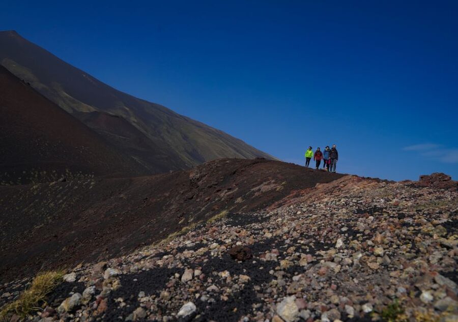 From Syracuse: Mount Etna Guided Morning Hike & Food Tasting - A morning on Etna, timed from Syracuse