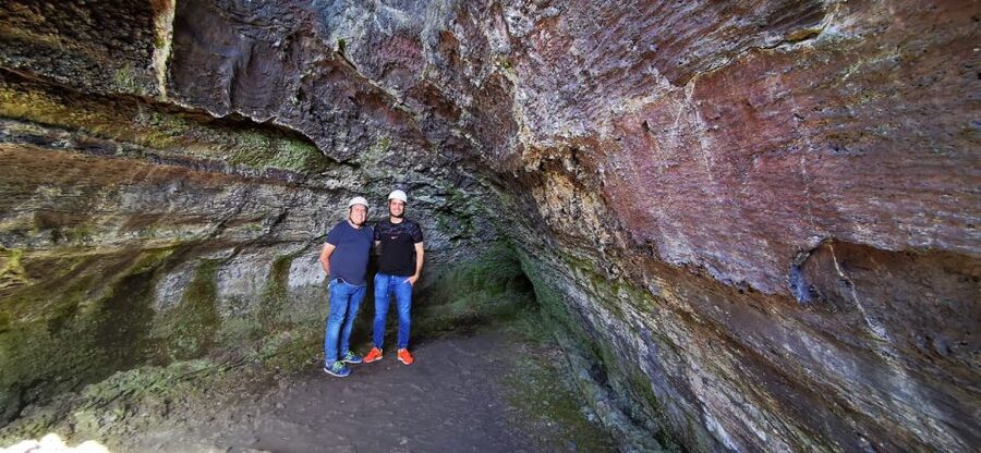 From Syracuse: Mount Etna Guided Morning Hike & Food Tasting - Ragalna welcome refreshments and the farm tasting payoff