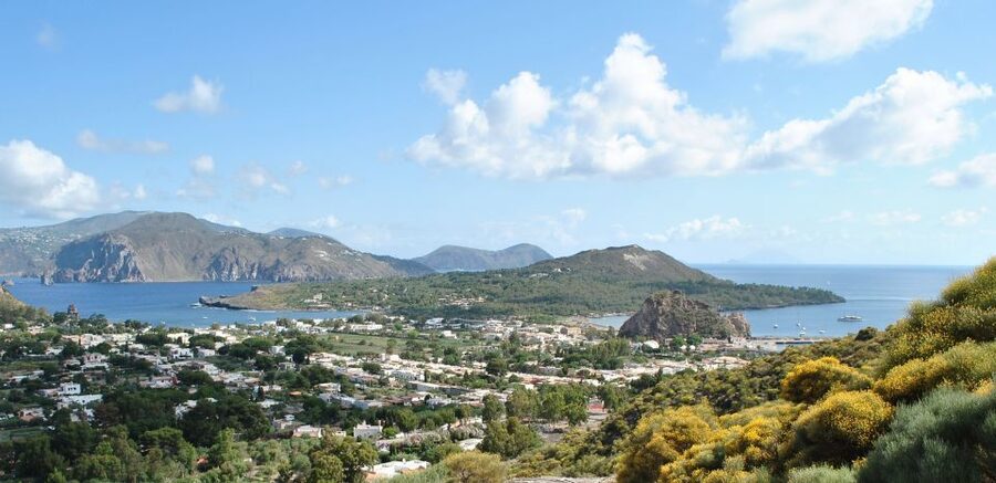 From Taormina: Lipari and Vulcano Mini Cruise Aeolian Tour - Should you book this Taormina to Lipari and Vulcano day trip?
