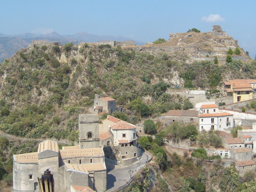 From Taormina: Private Godfather Tour with Lunch - Santa Lucia church, Michael and Apollonia, and film trivia on the spot