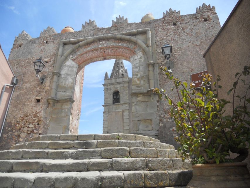 From Taormina: Private Godfather Tour with Lunch - Lunch in a family restaurant with Etna cheeses and local wine