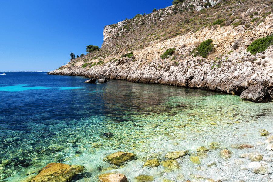 From Trapani: Favignana and Levanzo Egadi Island Day Cruise - Favignana Village Break: Using the Lunch Window Wisely