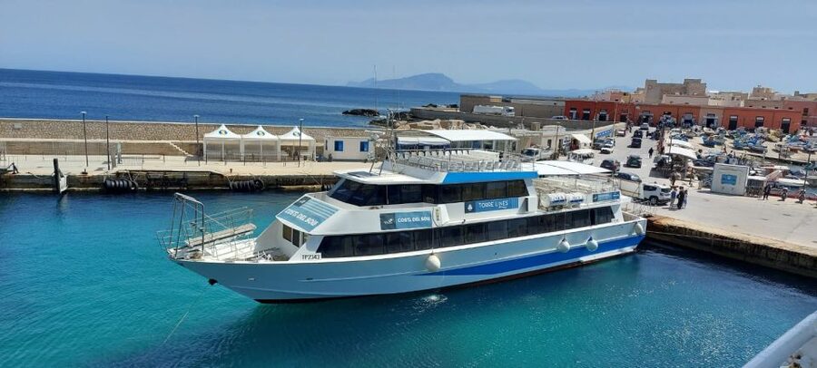 From Trapani: Favignana and Levanzo Mini Cruise with Lunch - Favignana port time: town wandering plus beach options