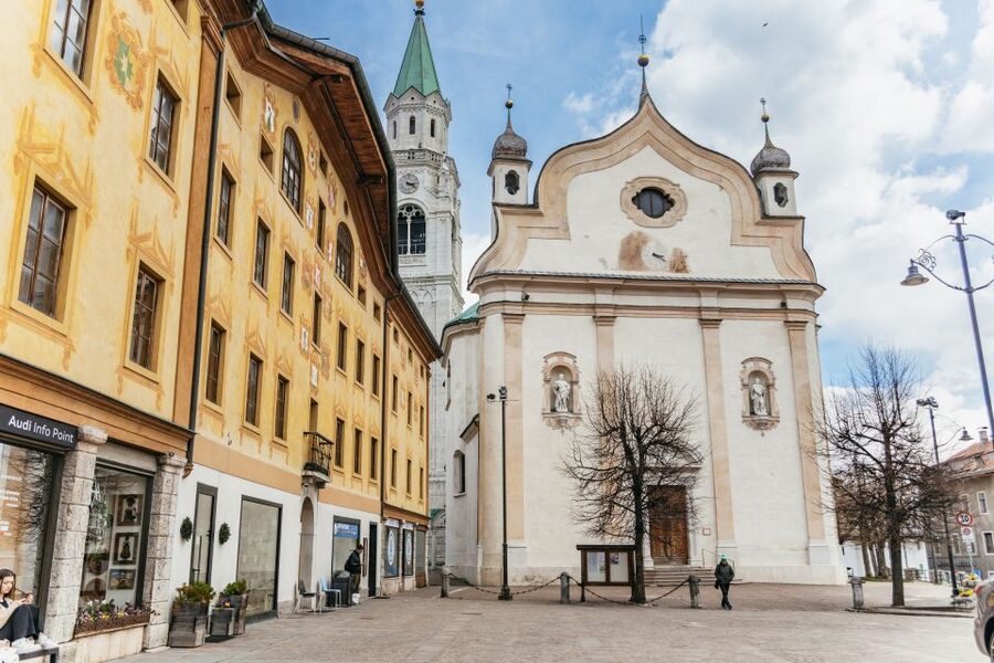 From Venice: Cortina and Dolomites Mountains Day Trip - Weather and Mountain Reality: Plan for Rain, Snow, and Route Changes