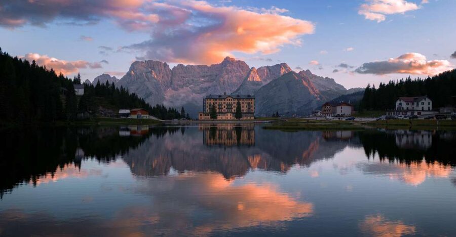 From Venice: Dolomites and Prosecco Hills Day Trip with Wine - Lake Misurina and Tre Cime di Lavaredo: your best photo and walking slot