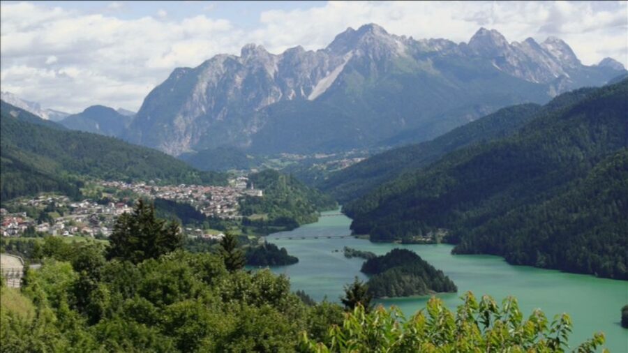 From Venice: Dolomites, Lake Misurina, and Cortina Day Trip - Getting to the start on Venice waterbus days