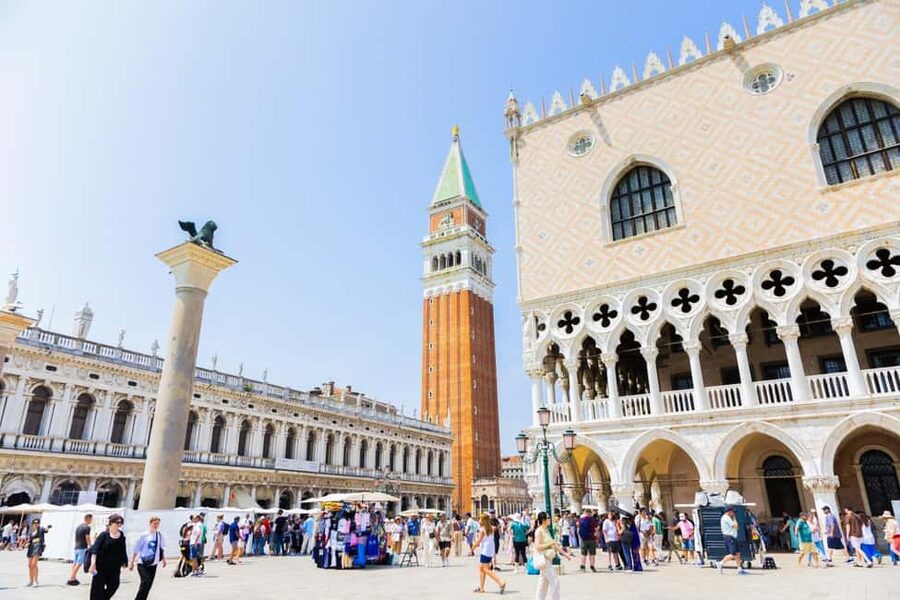 From Venice: Murano and Burano Half-Day Island Tour by Boat - Murano Time Allocation: The Upside and the Potential Tradeoff
