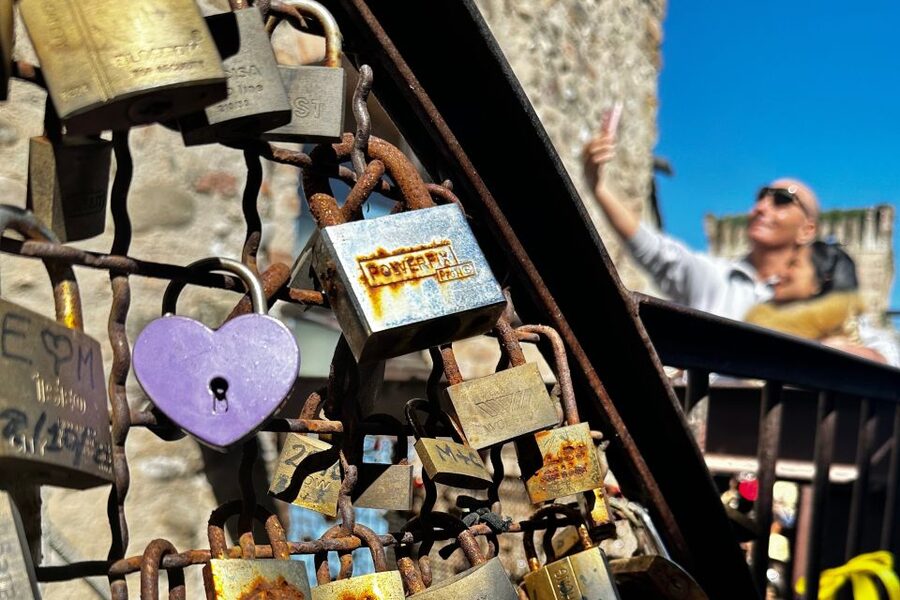 From Verona: Day tour to Lake Garda, Sirmione and Borghetto - Sirmione by Boat: Maria Callas, Hot Springs, and the Grotte di Catullo Views