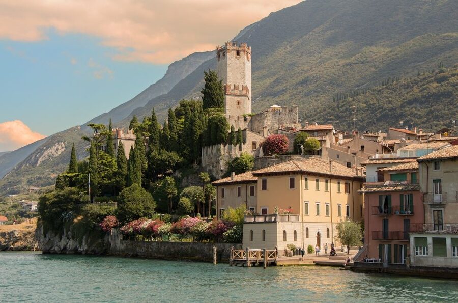 Full-Day Lake Garda Tour: Bus & Public Boat with Guide - A 10-hour Lake Garda circuit that combines towns and lake views