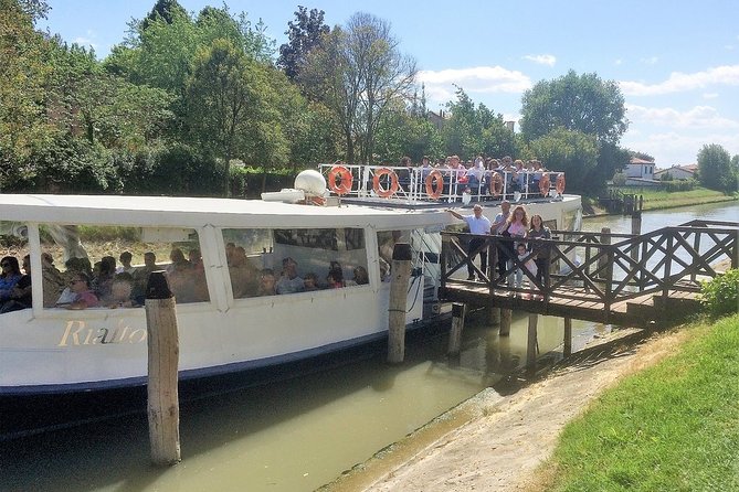 Full-Day Padua to Venice Burchiello Brenta Riviera Boat Cruise - Stop 3: La Malcontenta and the drama of the waterfront view