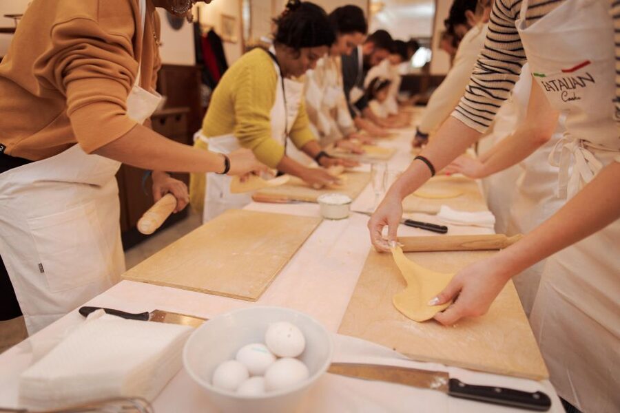 Gelato and Pasta Cooking Class in Rome - Piazza Navona - Who should book, and who should skip