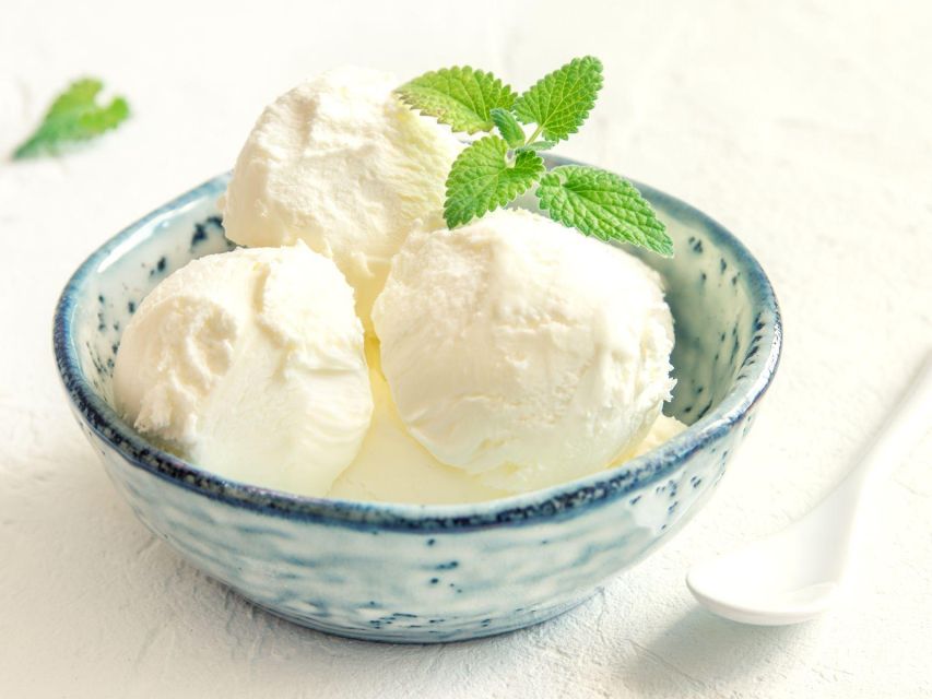 Gelato and Pasta Cooking Class in Rome - Piazza Navona - Ristorante Tucci welcome: Prosecco, bruschetta, and a calm start