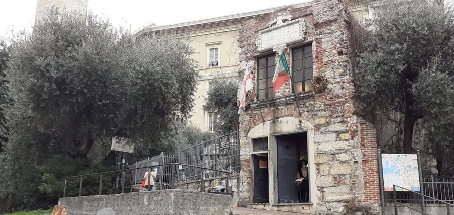 Genoa: Aquarium & Christopher Columbus' House Entry Tickets - Price and Timing That Can Make or Break Your Day