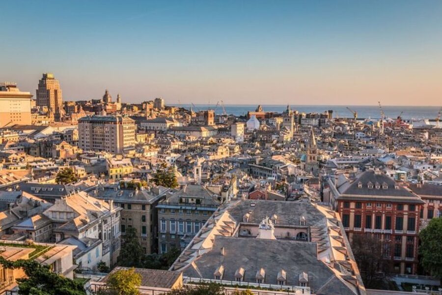 Genoa: Private City Tour with a Local Guide - Walking Genoa the way it actually feels: photo stops and i carruggi