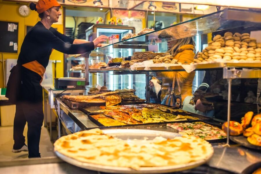 Genoa: The Ultimate Traditional Food and Drinks Tour - Logistics That Matter: Group Size, Hearing, and Weather