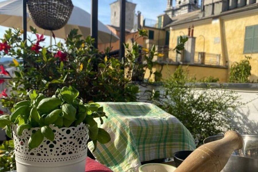 Genova: Homemade Pasta & Pesto Local Chef Class with Wine - Price and logistics: Does $105 per person make sense?