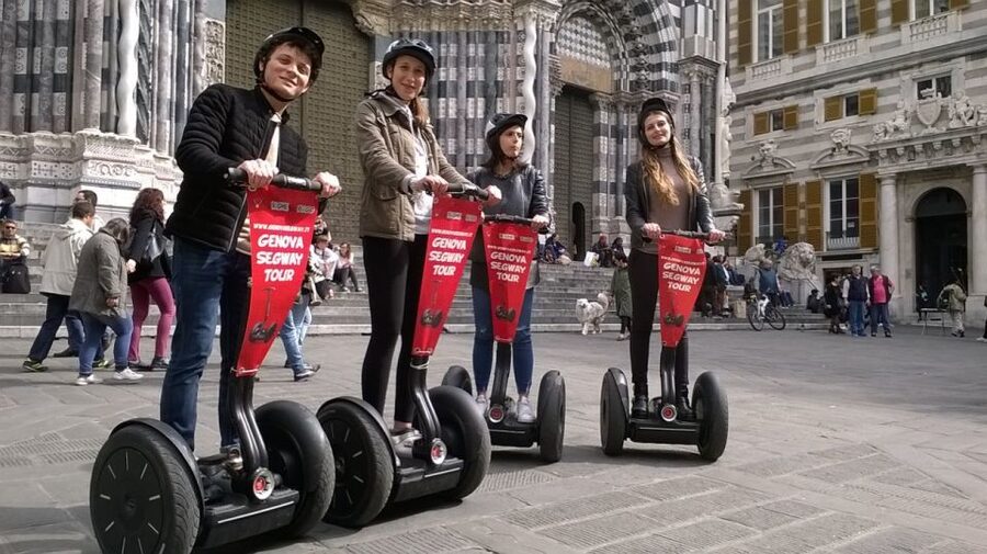 Genova: Segway Tour - Caruggi lanes and medieval alleys: the part you remember