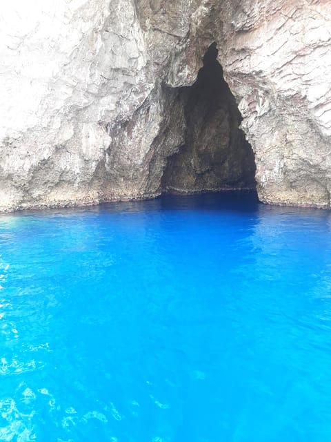 Giardini Naxos: Isola Bella and Grottos Cruise with Aperitif - Skipper Commentary and the Human Touch