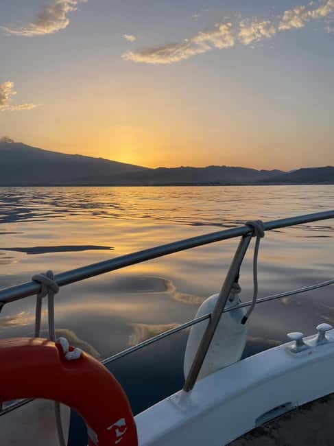 Giardini Naxos: Sunset Dolphin Watching Cruise with Aperitif - Music, Wi-Fi, and the overall on-board vibe