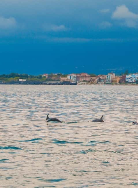 Giardini Naxos Taormina: Dolphin Watching Sunset Tour - Giardini Naxos launch: the view before the route gets serious