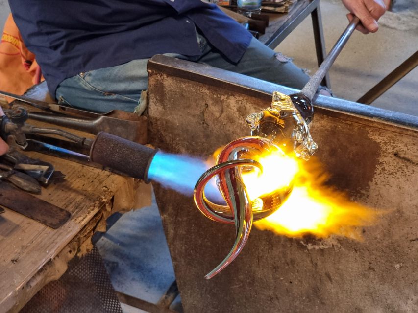 Glass Blowing Show Visit Murano Glass Factory & Showroom OMG - Where you actually go in Murano (and why it matters)