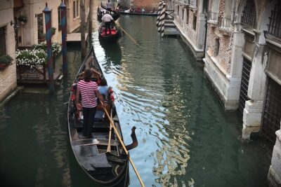 Grand Canal Gondola Experience with Live Commentary™